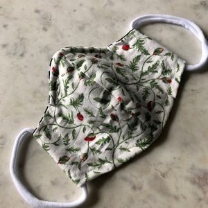🌹 Breathable cotton mask w/ stretchy ear loops